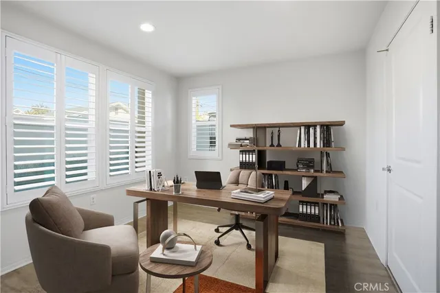 $724,800 | 811 North Dalton Avenue, Unit 105, Azusa, CA 91702