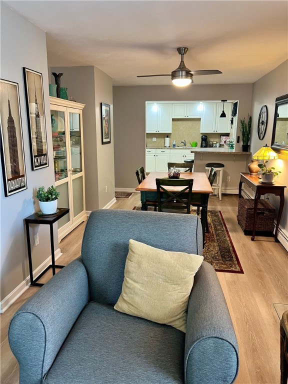 1 Willow Glen Circle Warwick, RI 02889 - Photo 4 of 20