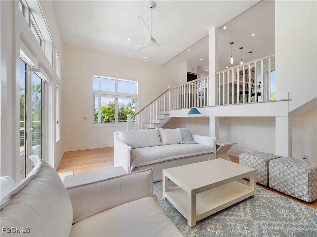 2480 Library Way Sanibel, FL 33957 - Photo 3 of 50