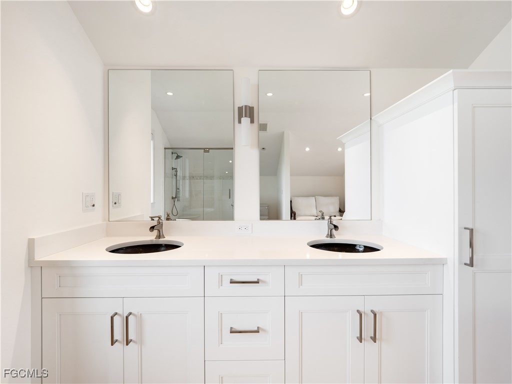 2480 Library Way Sanibel, FL 33957 - Photo 32 of 50