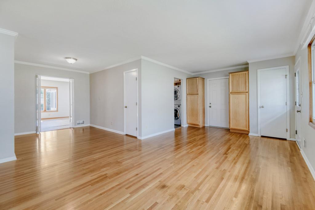 2904 Sheldon Street Roseville, MN 55113 - Photo 8 of 31
