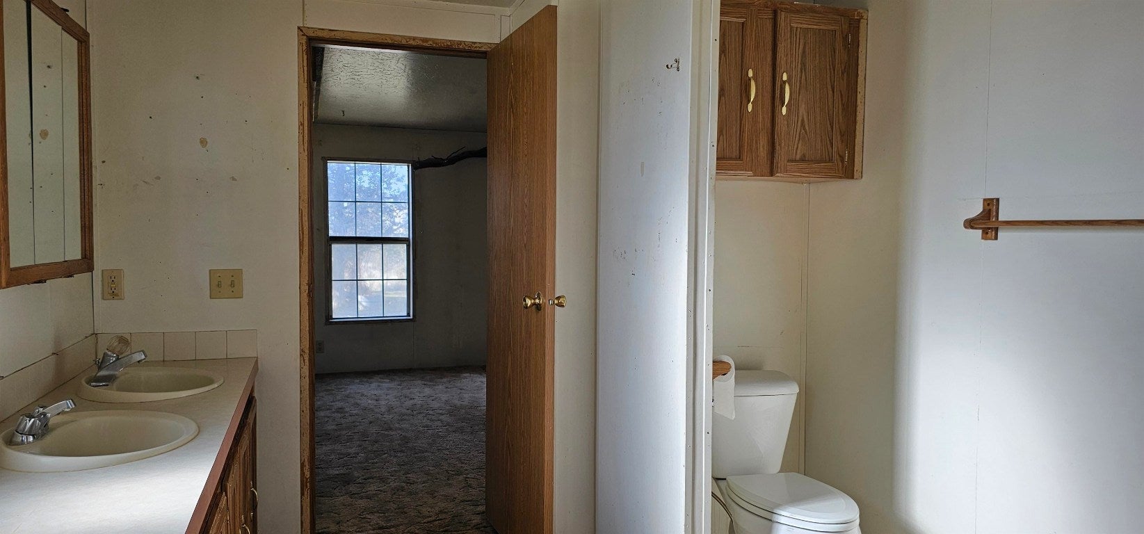 11033 Obsidian Road Montague, CA 96064 - Photo 9 of 14 Gallery Image 9