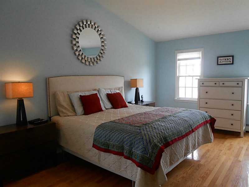 60 Mason Road Barrington, RI 02806 - Photo 19 of 24 Master Bedroom.