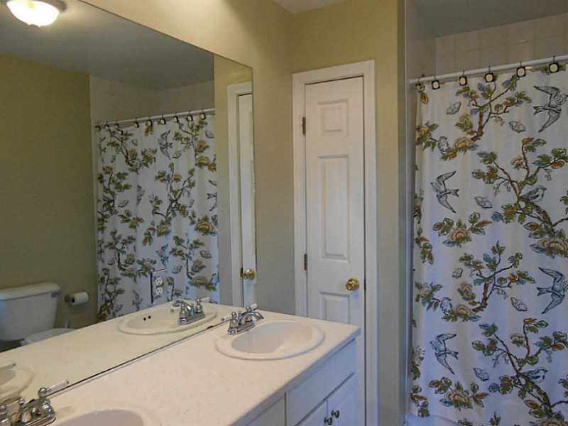 60 Mason Road Barrington, RI 02806 - Photo 20 of 24 Master Bath/Spa.