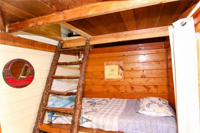 a view of utility room