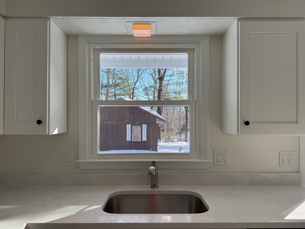 116 Outlook Road Marshfield, MA 02050 - Photo 6 of 32