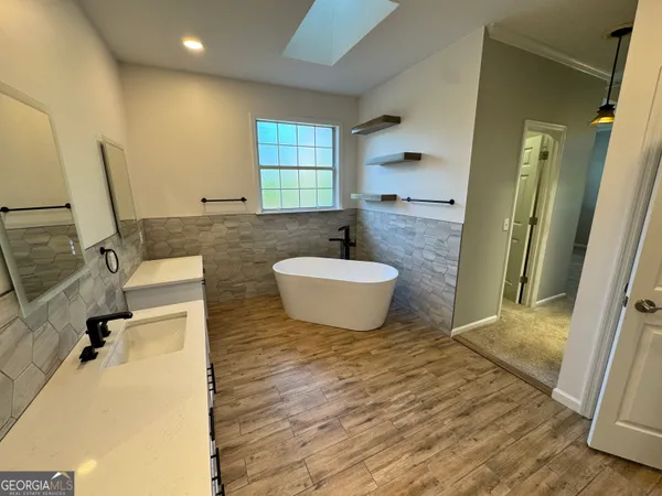 a view of a storage & utility room