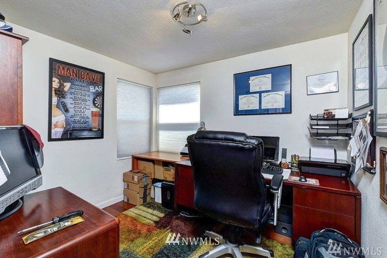 13003 Southeast 151st Street Renton, WA 98058 - Photo 10 of 16 Gallery Image 10