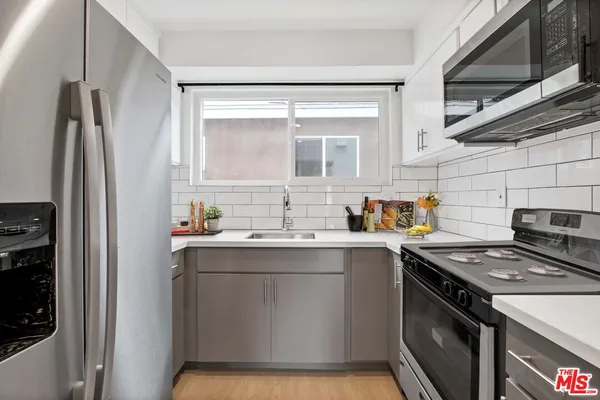 $3,550,000 | 5529 Dairy Avenue, Long Beach, CA 90805