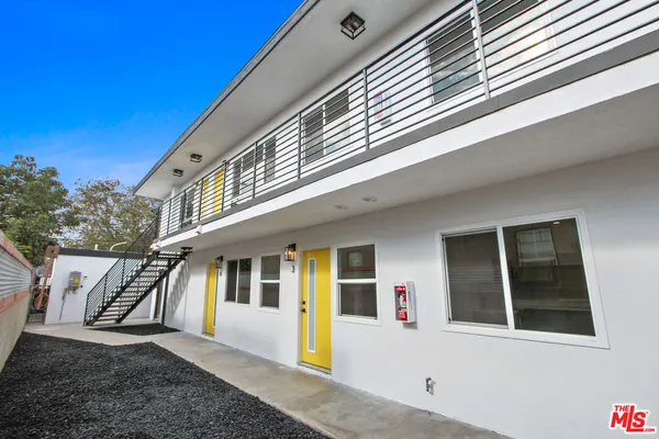 $3,550,000 | 5529 Dairy Avenue, Long Beach, CA 90805