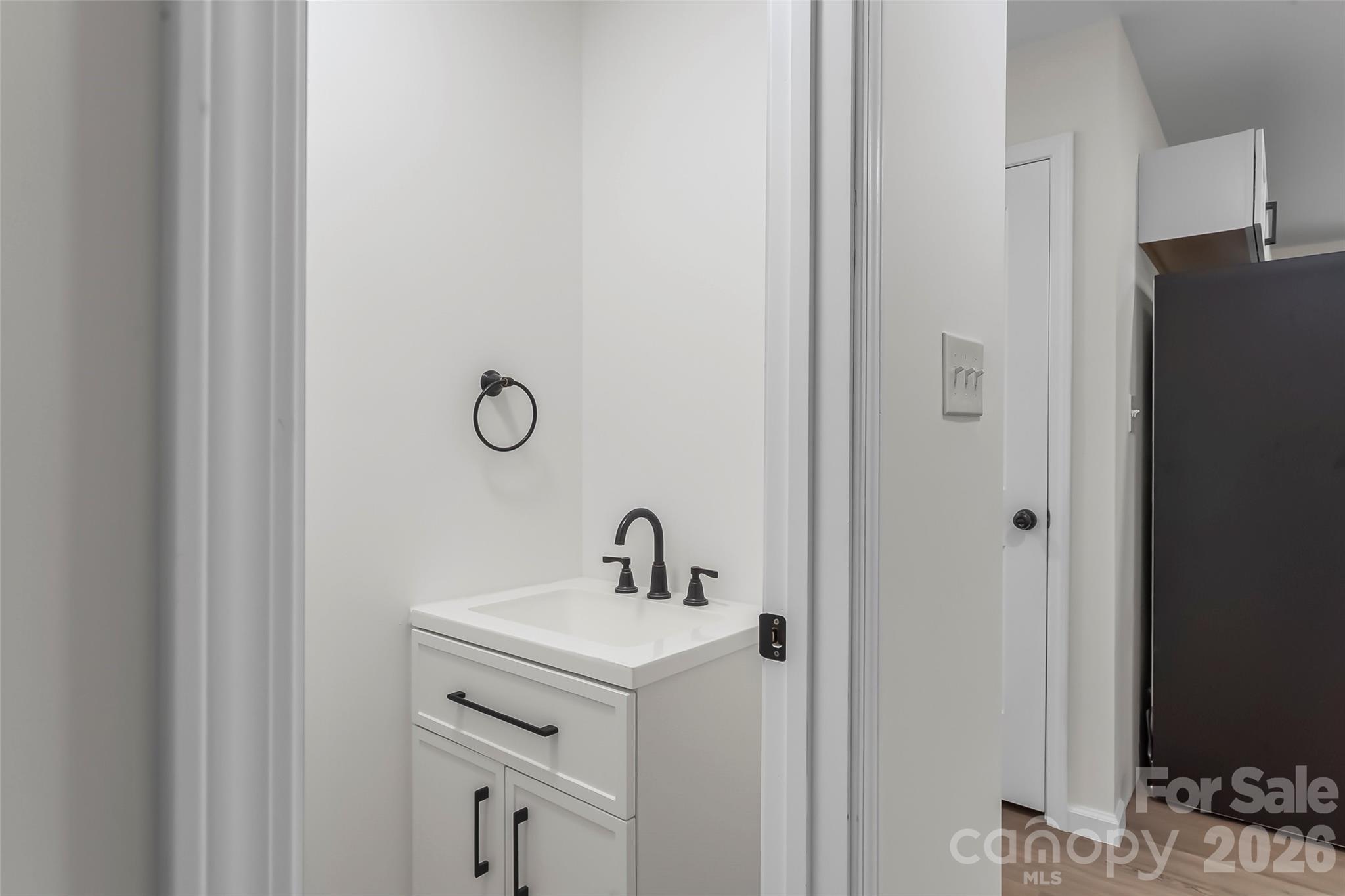 2705 Robinson Road Newton, NC 28658 - Photo 17 of 37