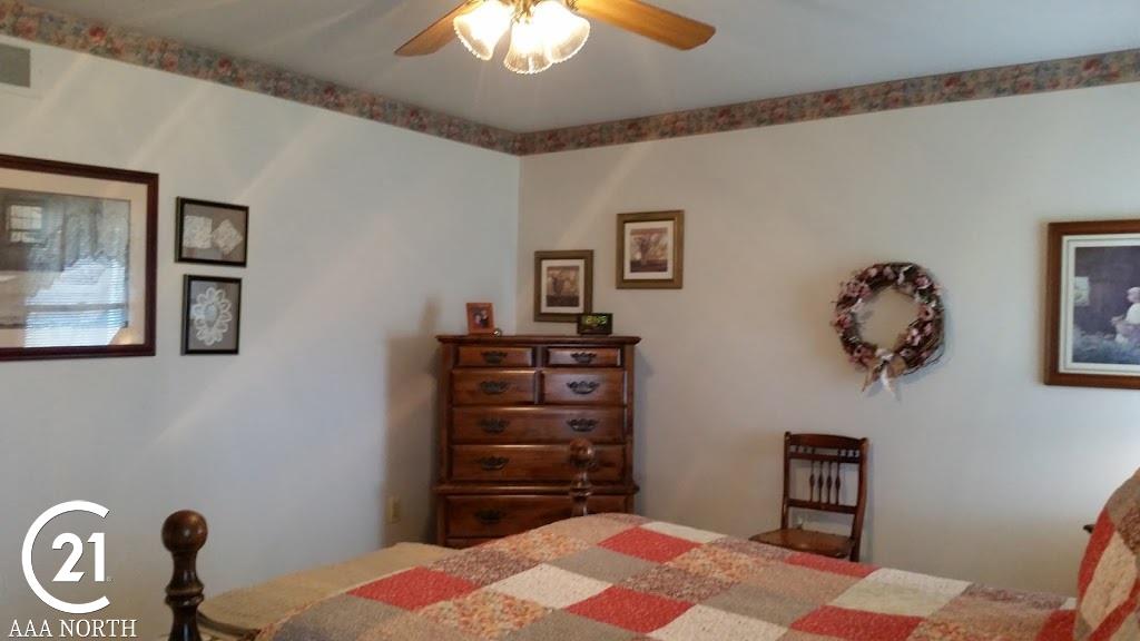 23950 Bordman Road Armada, MI 48005 - Photo 19 of 34 31286628-18.JPG