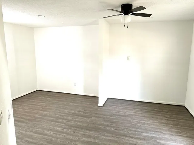 $850 | 7901 Cambridge Street, Unit 102, Houston, TX 77054