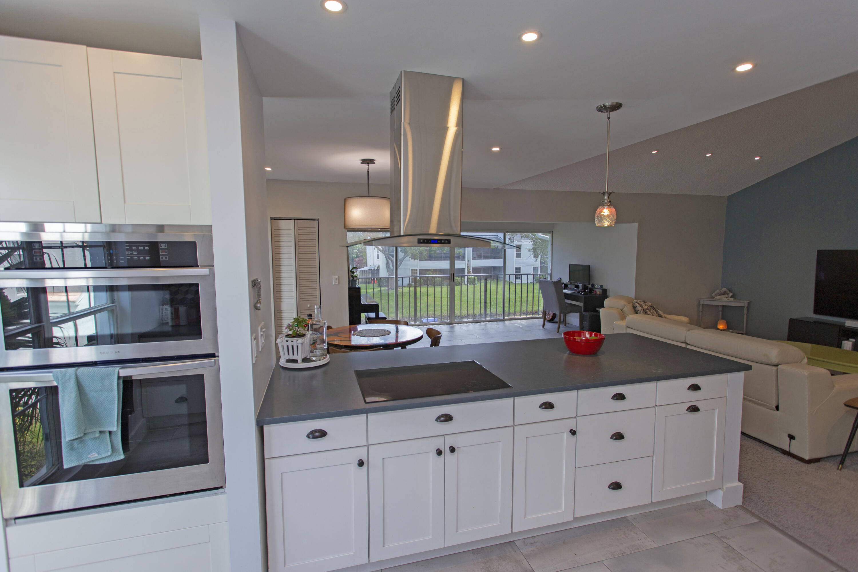 6221 Old Court Road, Unit 207 Boca Raton, FL 33433 - Photo 10 of 17 Living Area from the Kitchen