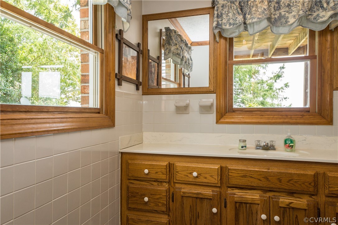22 Foxes Tract Road West Point, VA 23181 - Photo 15 of 36 a sink with a window
