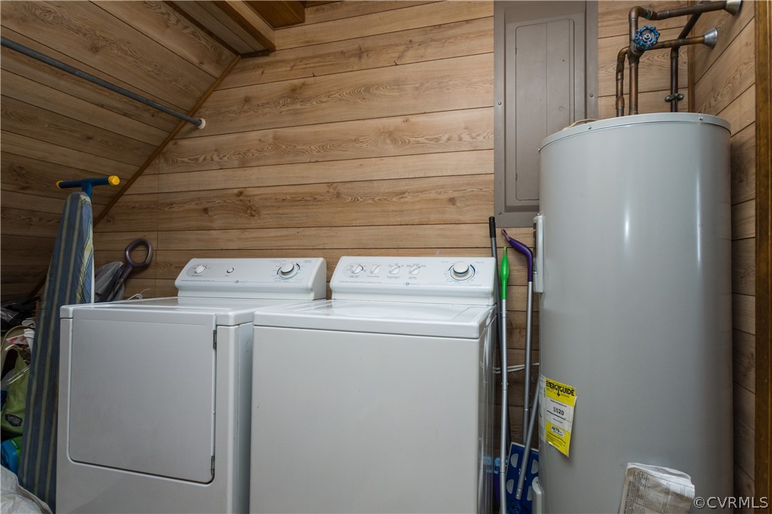 22 Foxes Tract Road West Point, VA 23181 - Photo 16 of 36 a utility room with dryer and washer