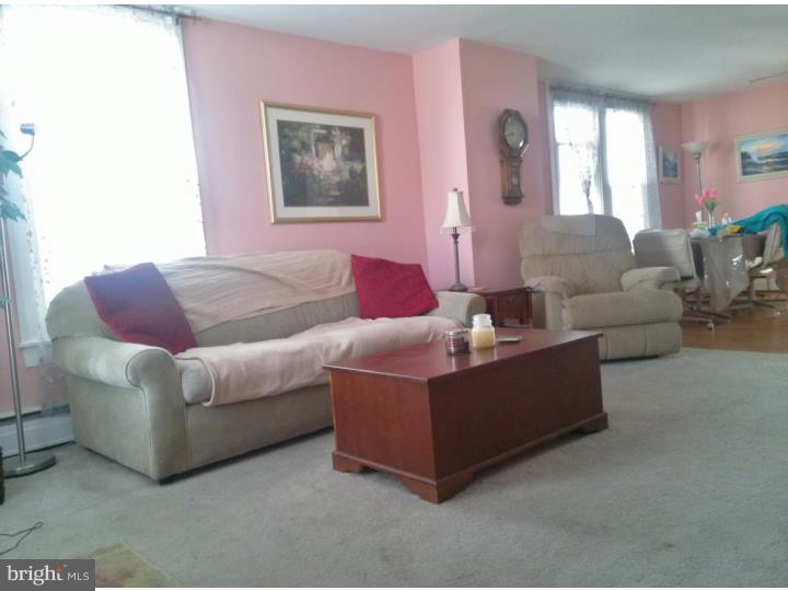 120 Chestnut Street Spring City, PA 19475 - Photo 3 of 15 Family Room