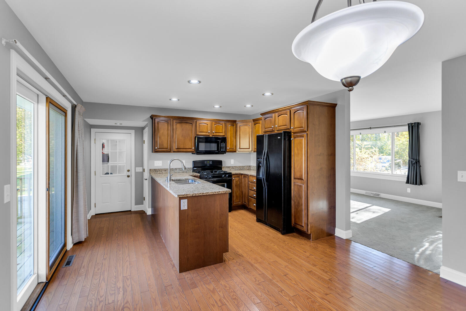 4880 Slayton Road Jackson, MI 49201 - Photo 4 of 43 0N0A4012
