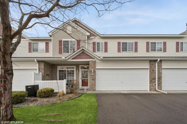 $225,000 | 19622 Escalade Way, Unit 1007, Farmington, MN 55024
