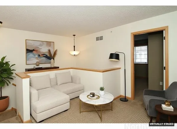 $225,000 | 19622 Escalade Way, Unit 1007, Farmington, MN 55024