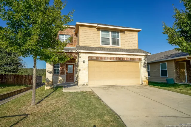 $1,800 | 3726 Coyote Creek, Schertz, TX 78154
