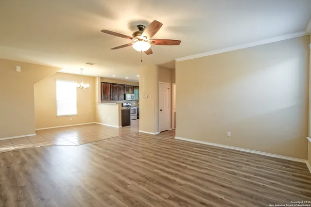 $1,800 | 3726 Coyote Creek, Schertz, TX 78154