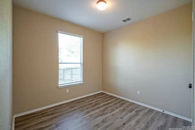 $1,800 | 3726 Coyote Creek, Schertz, TX 78154