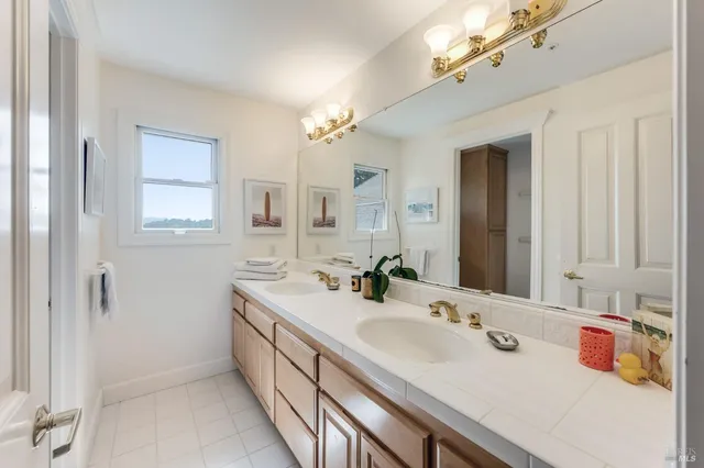 $4,500,000 | 150 Old Vine Lane, Windsor, CA 95492