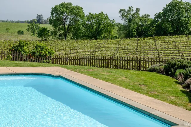 $4,500,000 | 150 Old Vine Lane, Windsor, CA 95492