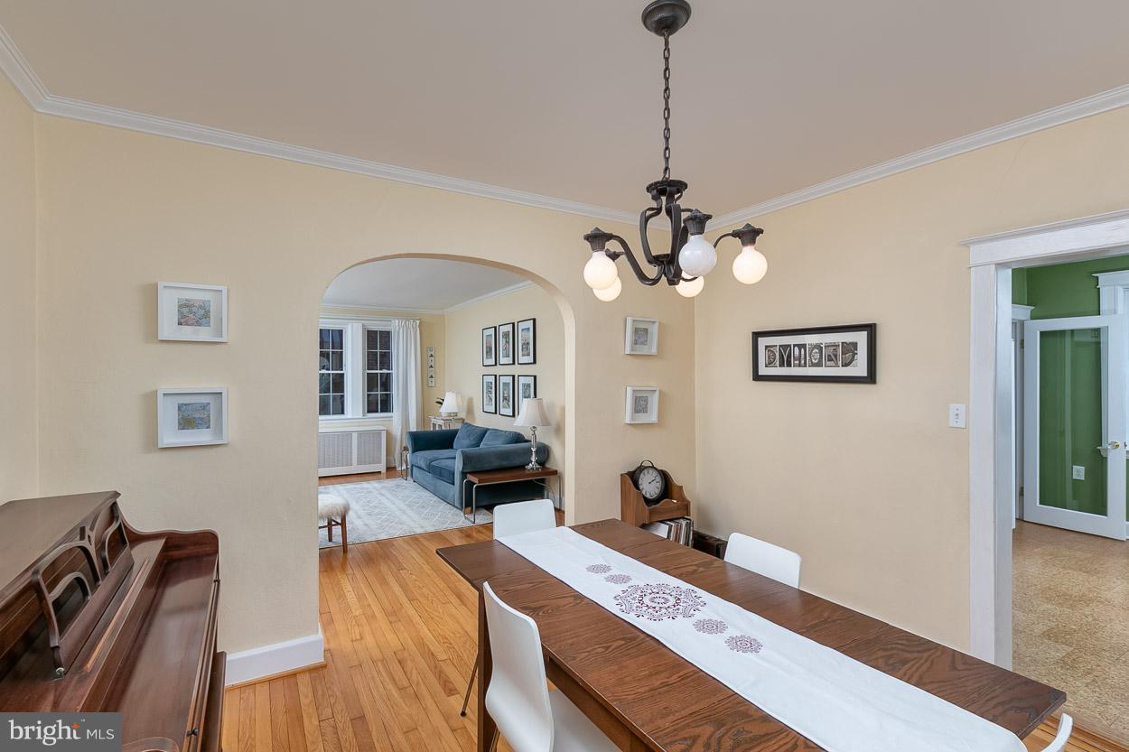 726 Anneslie Road Baltimore, MD 21212 - Photo 13 of 45 Classic Anneslie formal dining room.