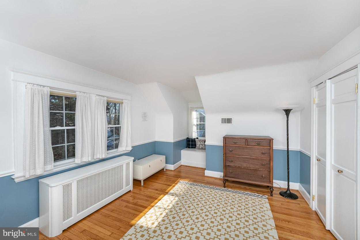 726 Anneslie Road Baltimore, MD 21212 - Photo 23 of 45 Plenty of room to add sitting area in bedroom.