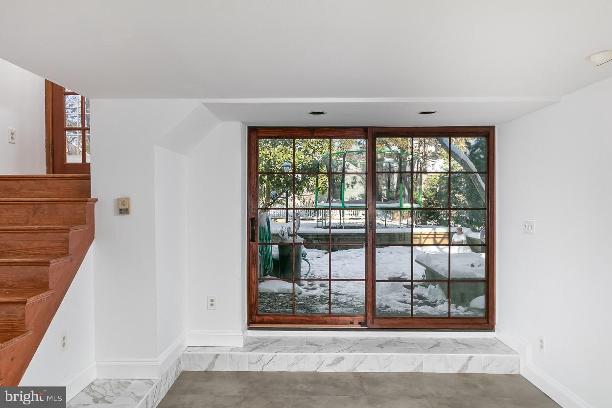 726 Anneslie Road Baltimore, MD 21212 - Photo 32 of 45 Large 7 feet wide patio door leads to rear patio.