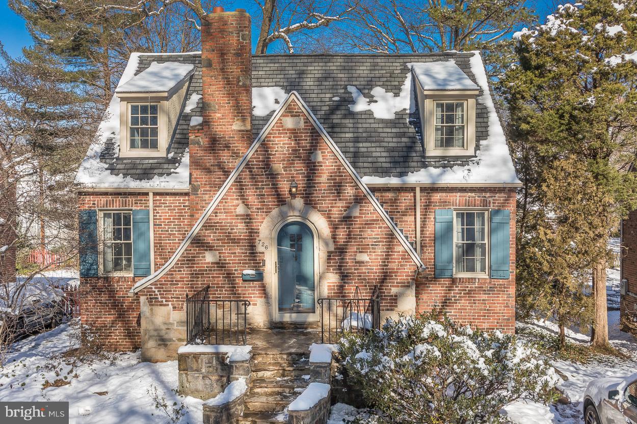726 Anneslie Road Baltimore, MD 21212 - Photo 42 of 45 Welcome to 726 Anneslie Rd, where charm abounds...