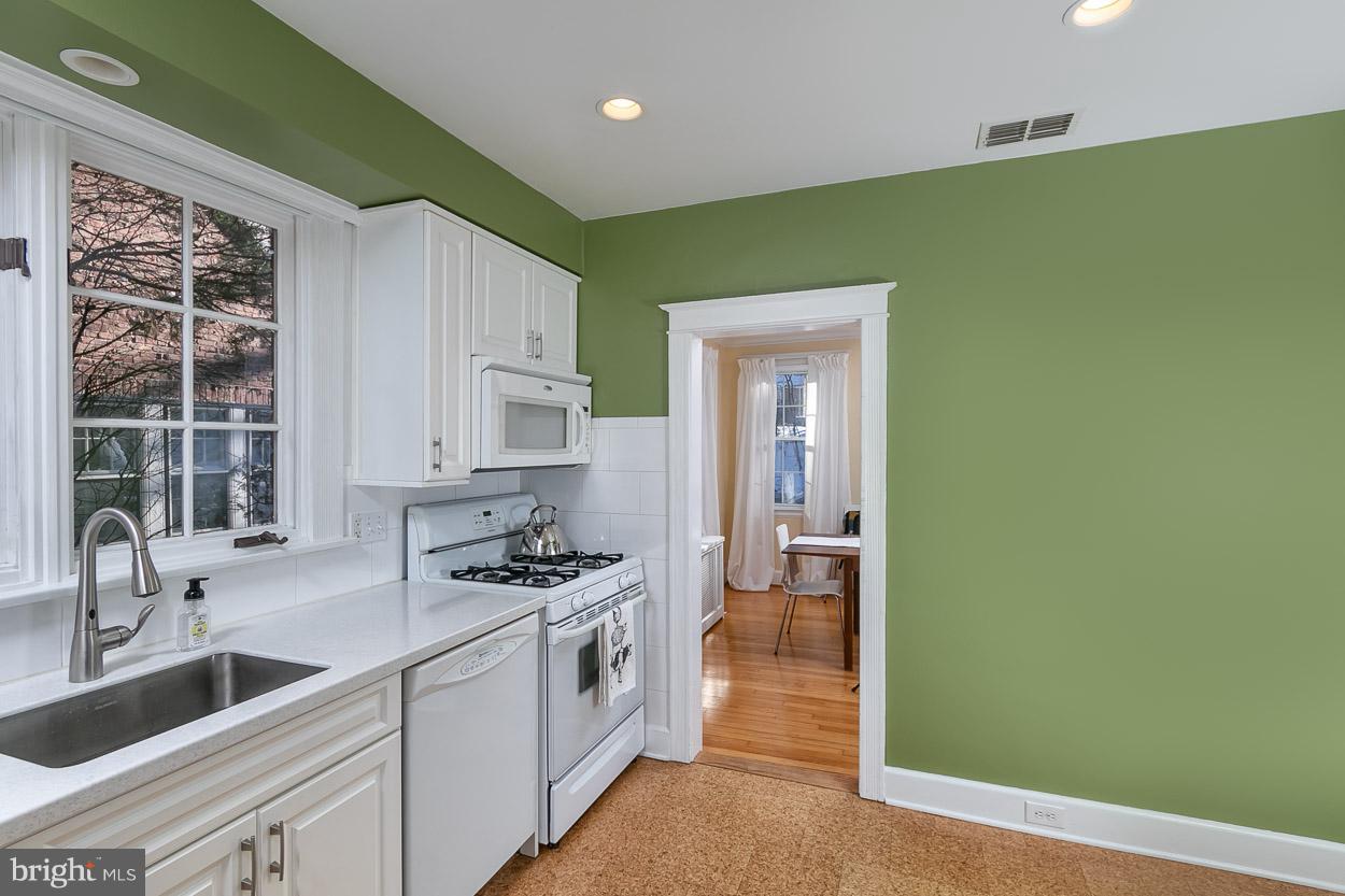 726 Anneslie Road Baltimore, MD 21212 - Photo 6 of 45 Beautiful double window above sink.