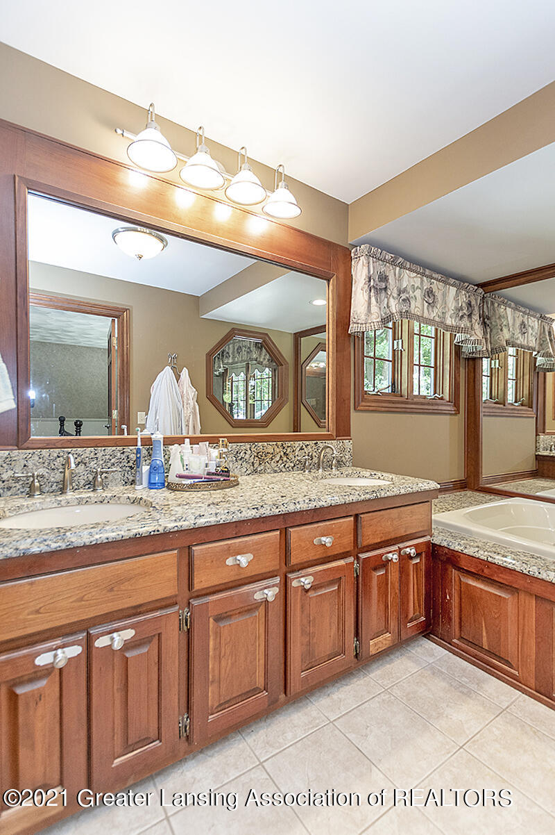 856 Stillman Road Mason, MI 48854 - Photo 20 of 39 18