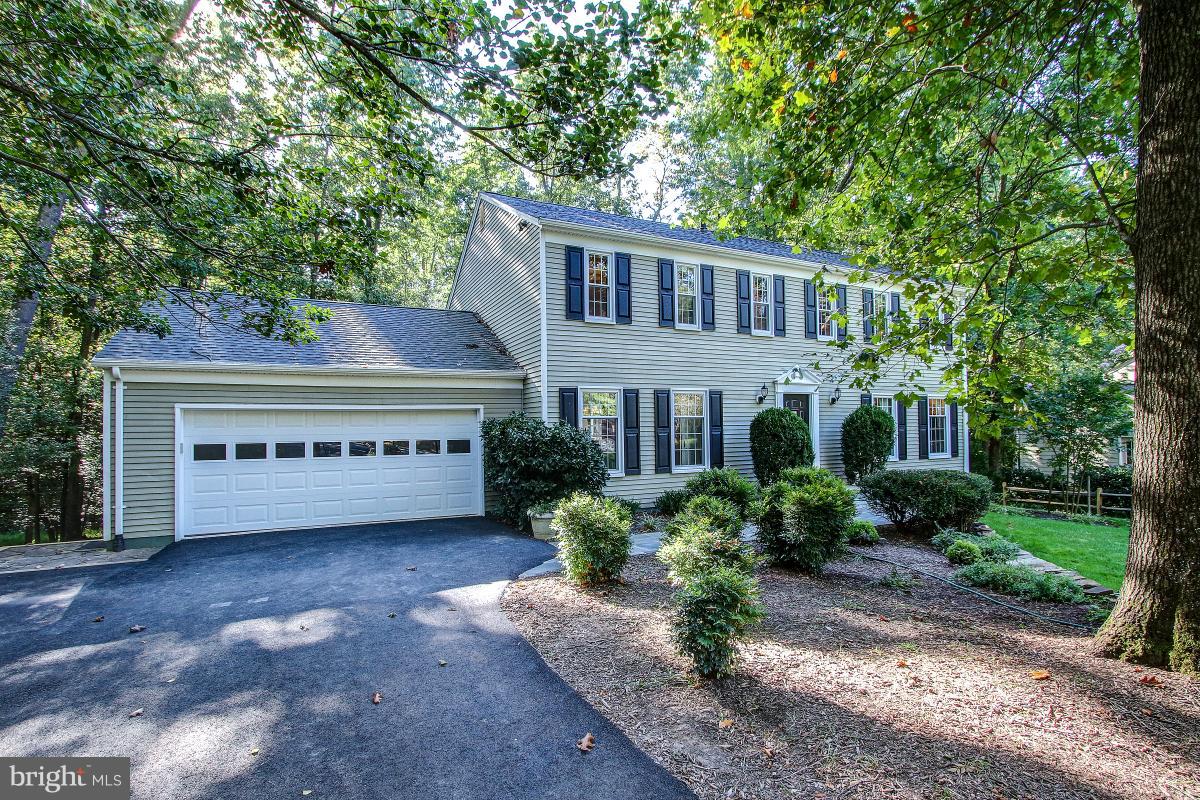 11413 Running Cedar Road Reston, VA 20191 - Photo 2 of 30 Exterior (Front)
