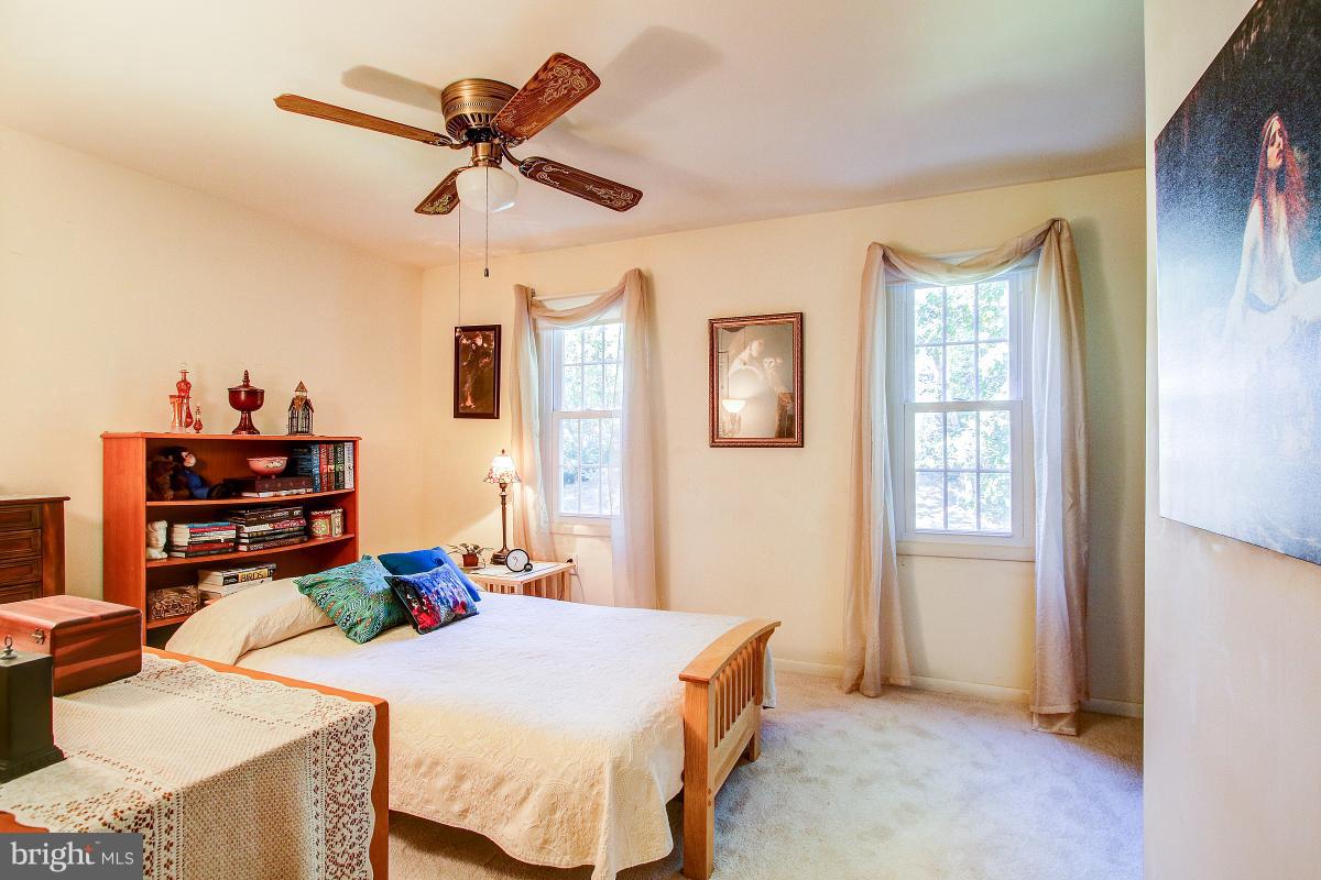 11413 Running Cedar Road Reston, VA 20191 - Photo 18 of 30 Four large secondary Bedrooms on Upper Level