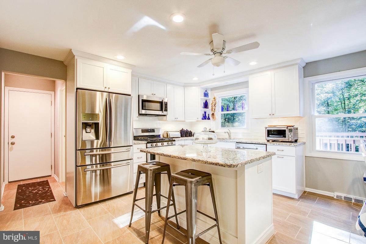 11413 Running Cedar Road Reston, VA 20191 - Photo 6 of 30 Recessed Lighting and Ceiling Fan