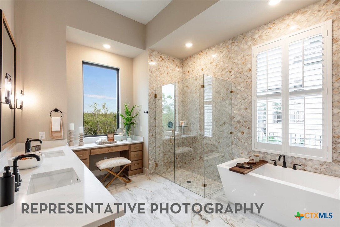 5735 Ryder Road New Braunfels, TX 78130 - Photo 22 of 47 Primary Bathroom
