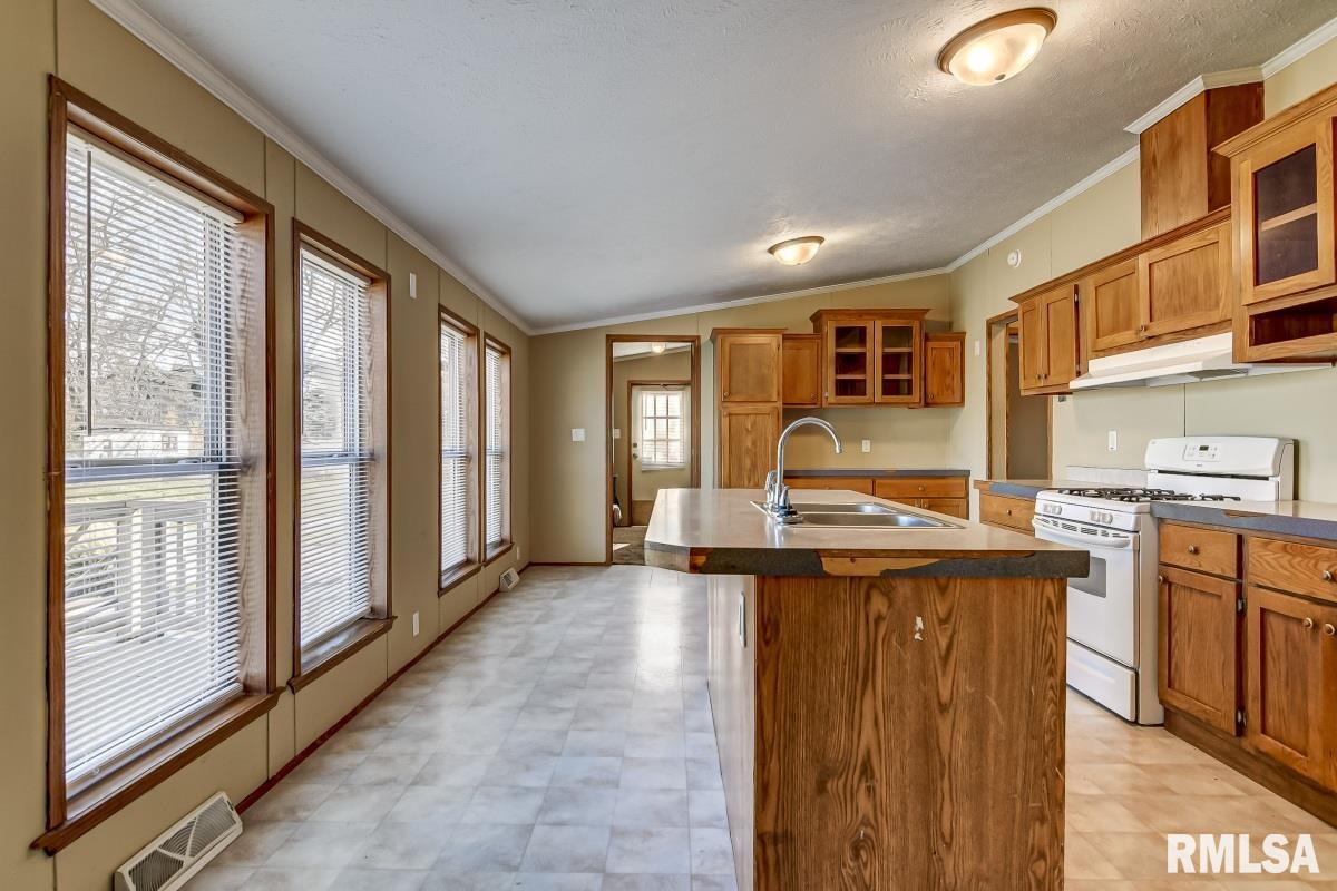 2237 North 3rd Street Springfield, IL 62702 - Photo 13 of 32