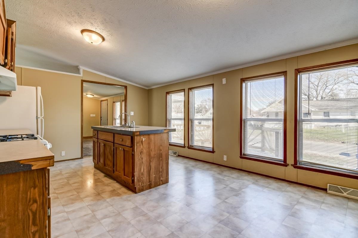 2237 North 3rd Street Springfield, IL 62702 - Photo 10 of 32