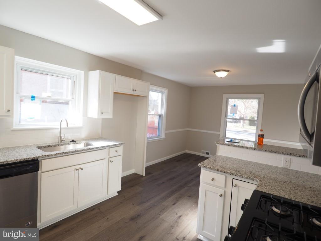 917 Adana Road Pikesville, MD 21208 - Photo 10 of 22 Kitchen
