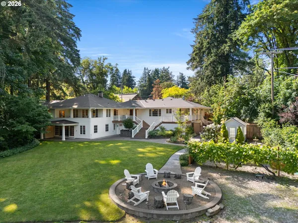 $2,998,000 | 3920 Upper Drive, Lake Oswego, OR 97035