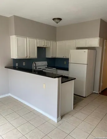 $1,425 | 1915 Crossgate Park, San Antonio, TX 78247