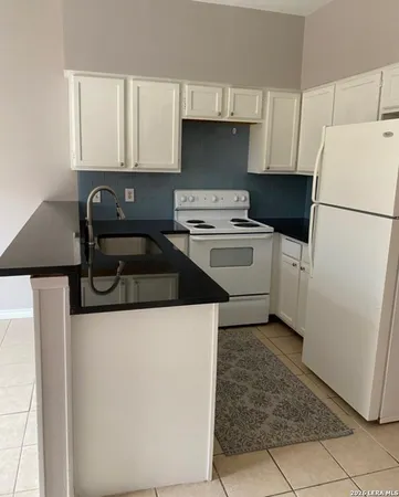 $1,425 | 1915 Crossgate Park, San Antonio, TX 78247