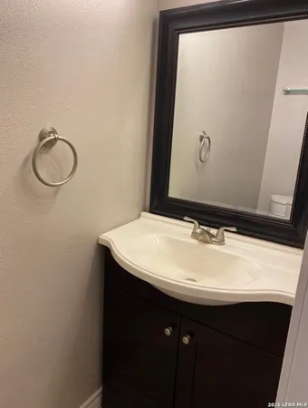 $1,425 | 1915 Crossgate Park, San Antonio, TX 78247