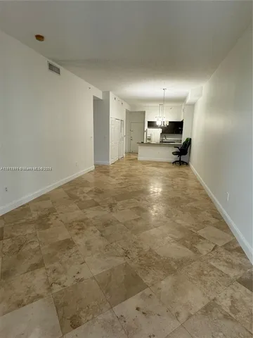 $2,550 | 5091 Northwest 7th Street, Unit 615, Miami, FL 33126
