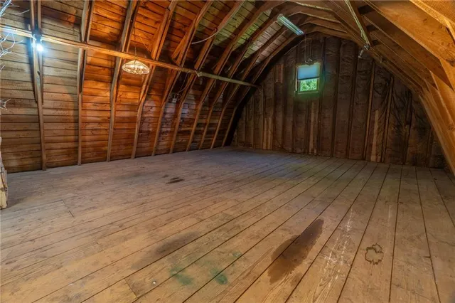 $349,000 | 308 South Hughes Street, Hamilton, MO 64644