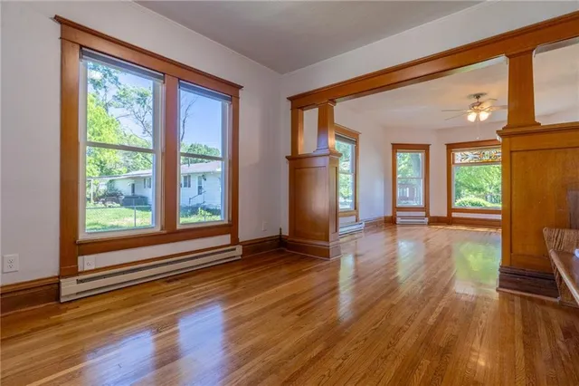 $349,000 | 308 South Hughes Street, Hamilton, MO 64644