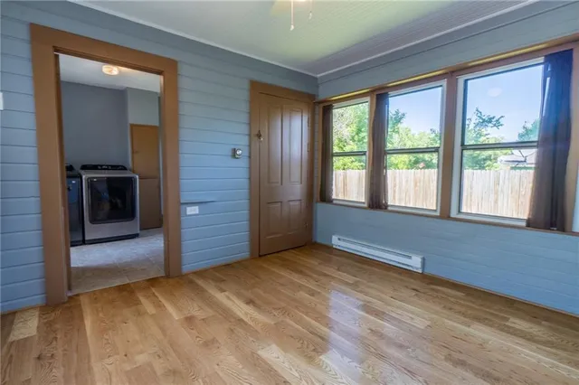 $349,000 | 308 South Hughes Street, Hamilton, MO 64644